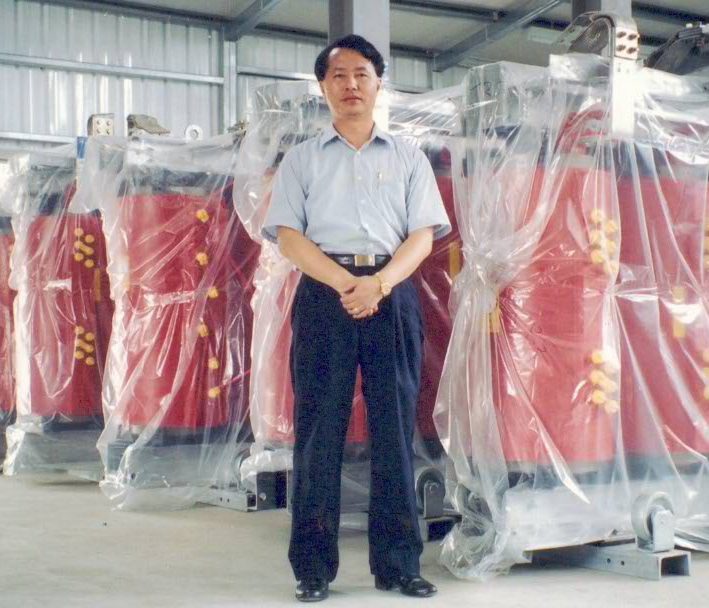 統聯電機總經理-邱富郎